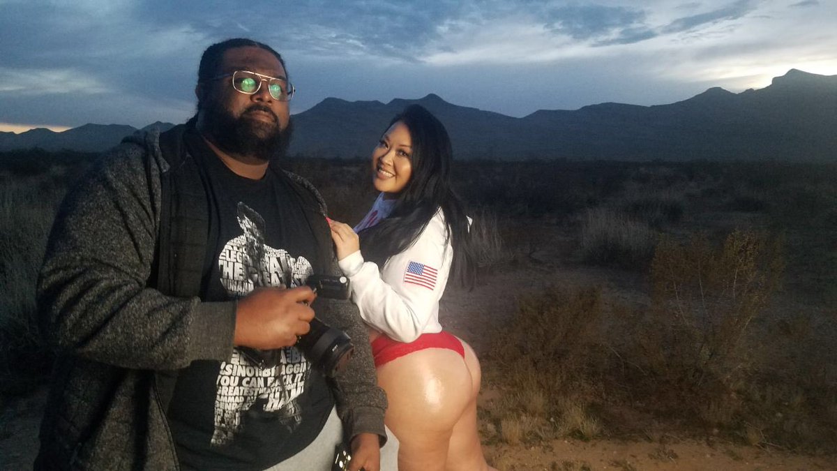 Tokyo Leigh on X: After my desert shoot last night with @p2thej81 aka  #shotbytownes. Follow him for some 🔥 photography with beautiful models.  He's in Florida, ladies! #floridaphotographer #thicktinglingling  #bigbootyasian #curvyfashion t.co ...