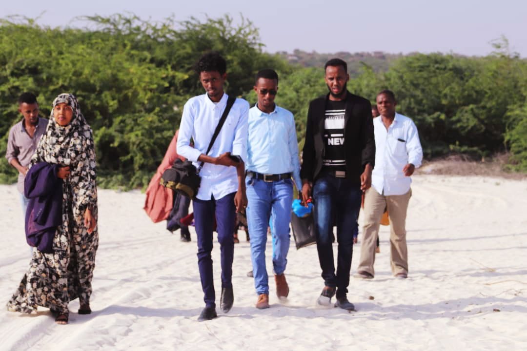 AbdiMal06069927's tweet photo. Gob-soor waxa kago an inaysan dhalinyaradu marti aysan kunoqon dalkooda hooyo waa dal xiis aan ukaxenay dhaliyarada katid gobalada dalka goobtu waa abay dhaxan. https://t.co/jilxc4YTEH