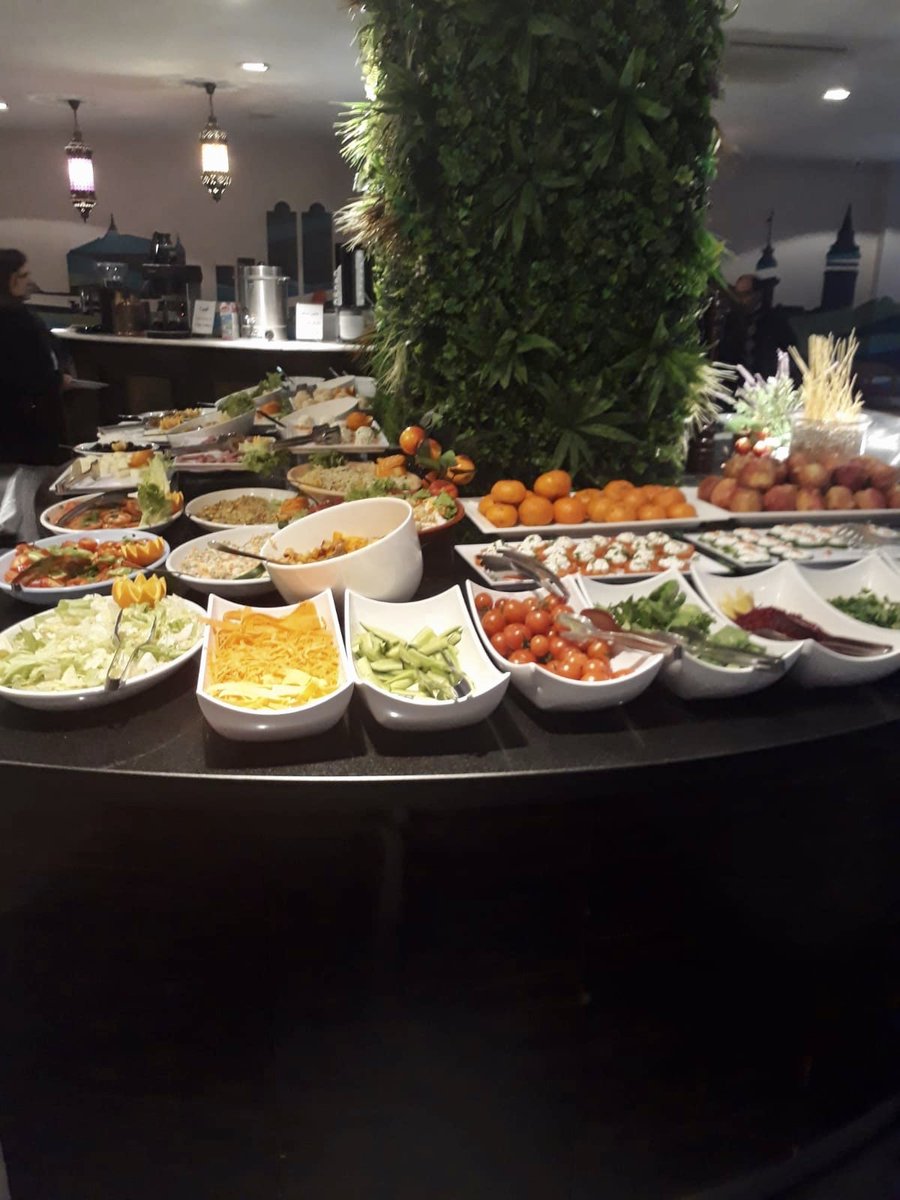 Birbirinden lezziz, sağlıklı ve bol seçenekli bir açık büfe #kahvaltı ile güne başlamak ister misiniz?👨🏼‍🍳 

Would you like to start your day with a #delicious #breakfast?☕️

🌍 hotelallseasons.com
#agoldenstarttotheday 
#allseasonshotelistanbul #istanbul #Travel #travelturkey