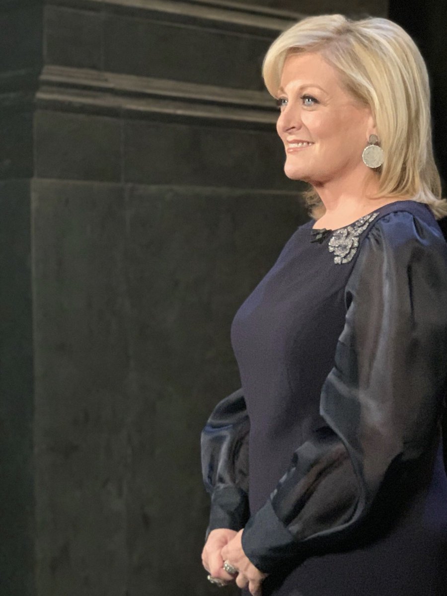 Congratulations to the fabulous cast of Agrippina! #metopera #hosting