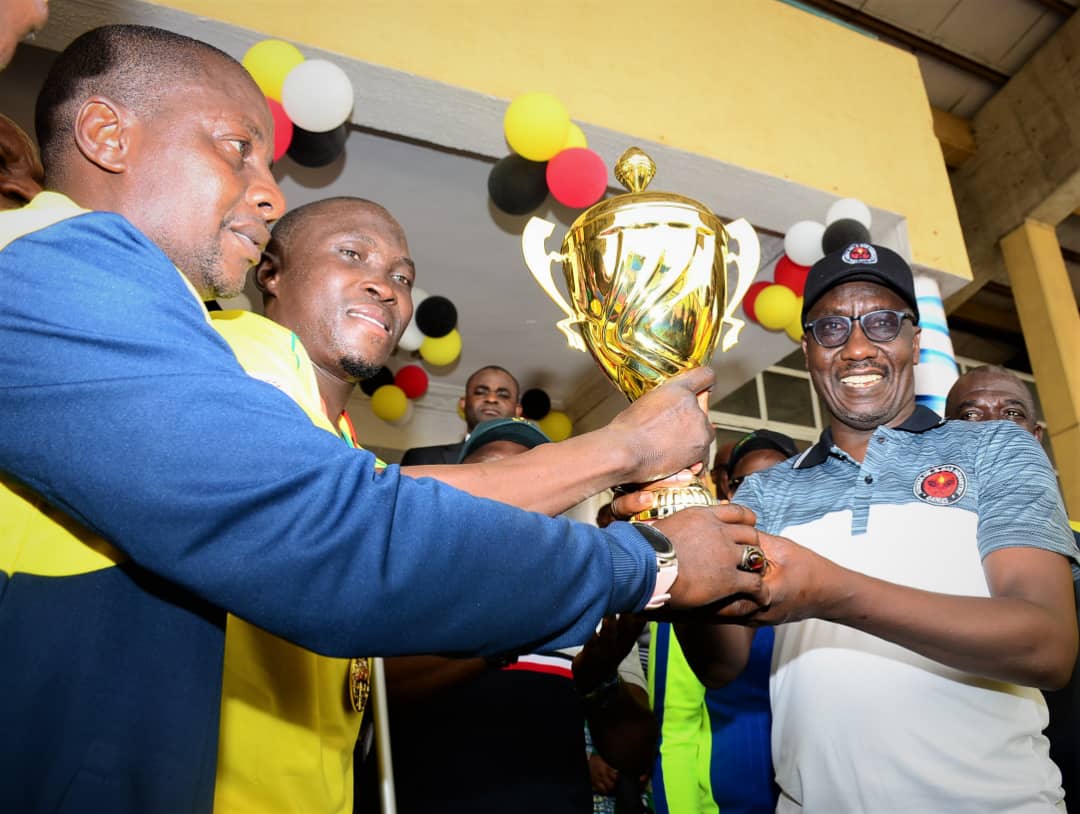 AbbaAudu_'s tweet photo. At the end of the one week tournament in Lagos, #TeamNNPC carted home 48 Medals (13 Gold, 16 Silver and 19 Bronze) to top the medals table ahead of eleven other teams from the nation's Oil &amp; Gas Industry.

#Champions #TAPE https://t.co/gZ5VzWFRq1