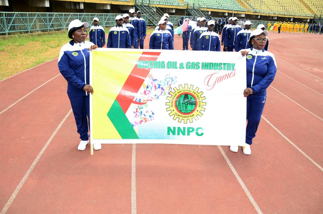AbbaAudu_'s tweet photo. PHOTO NEWS: 

HMoSPR @HETimipreSylva, GMD @NNPCgroup Mallam @MKKyari joined other Oil Industry Chief Executives to witness #TeamNNPC emerge Overall Winner at the Closing Ceremony of the 18th Nigeria Oil Industry Games (NOGIG 2020) in Lagos Yesterday. https://t.co/vEdhb31mvZ