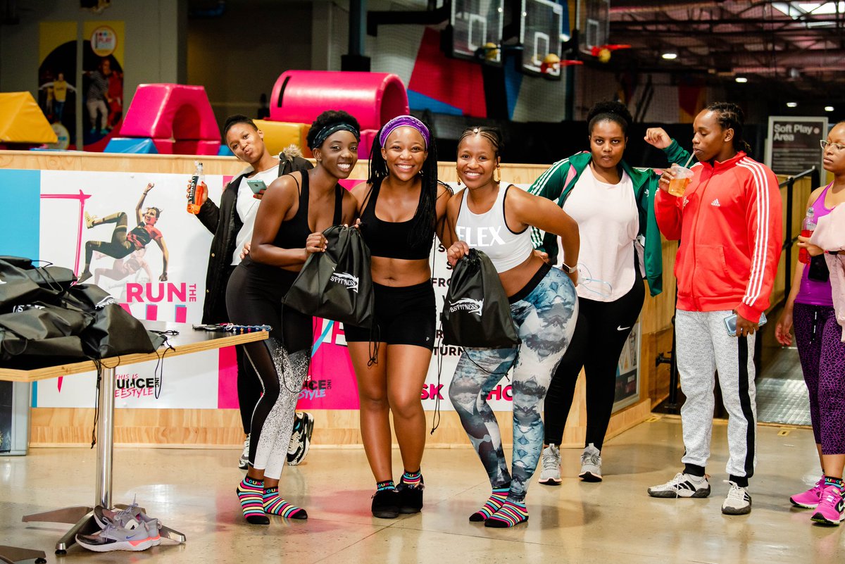OFitObi's tweet photo. Goodie bag time is everyone's favorite time, after a good workout everyone deserves some spoils!

#myextradaywithnobs

📸 : @3rdeye_visuals https://t.co/ReQ09EZ8wz
