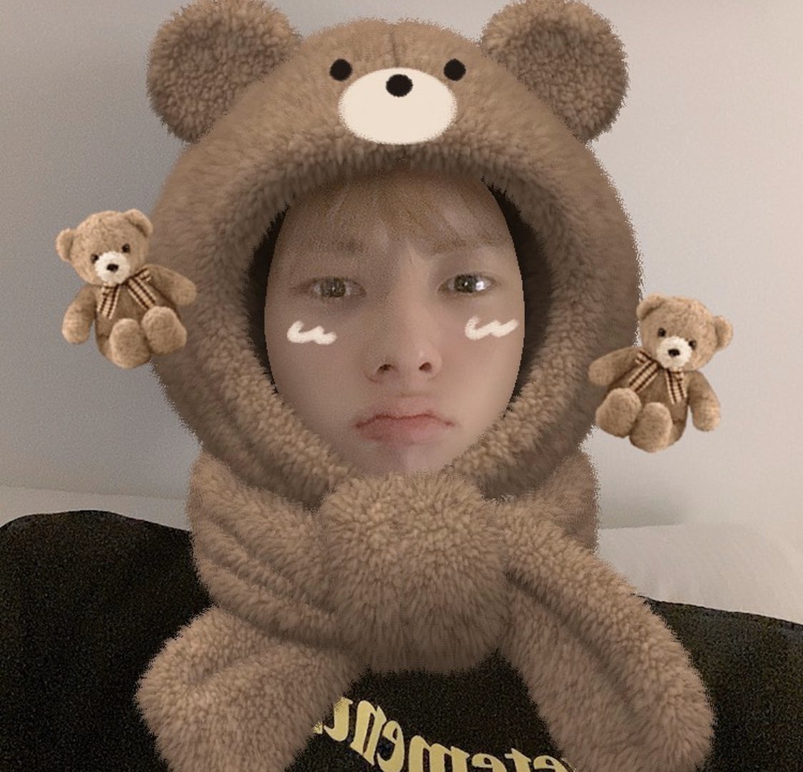 MINSO_0809's tweet photo. 황민현 조말론
#황민현_조말론
황민현 향수
#황민현_향수
황민현 몽클레르
#황민현_몽클레르
황민현 러브해 
#황민현_러브해
황민현 사랑해
#황민현_사랑해 https://t.co/NiYVOt9f4Q