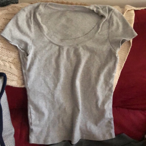 AnnetteW_1's tweet photo. So good I had to share! Check out all the items I'm loving on @Poshmarkapp #poshmark #fashion #style #shopmycloset #loft #zara #minuet: https://t.co/dALgYKA7as https://t.co/AUQ8adWl5l