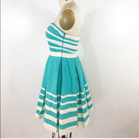 AnnetteW_1's tweet photo. So good I had to share! Check out all the items I'm loving on @Poshmarkapp #poshmark #fashion #style #shopmycloset #loft #zara #minuet: https://t.co/dALgYKA7as https://t.co/AUQ8adWl5l