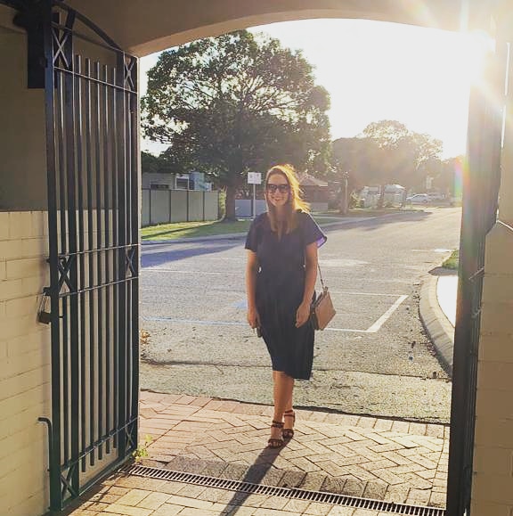 The_Teachers_'s tweet photo. The ever glamorous @MeganWoodall4 making her arrival on set.
#christianmusic #christianteachers #makingtvmagic #shalomworldmedia #looktotheson #looktothesun #theteachers #gospelsingers https://t.co/8vO0zRuo4V