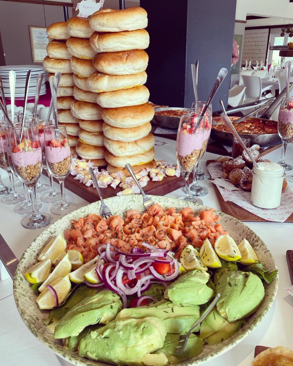 meletsoblog's tweet photo. Brunch is always a good idea 🥂
Meletso attended a #bloggersbrunch yesterday at KCC La Vie En Rose in Houghton. A great venue for brunch or to host your next function 🌸
P.S the Nutella stuffed pancakes are next level 😋
#MeletsoIsAHappyPlace
#KCCLaVieEnRose https://t.co/Qocbxb2DHw