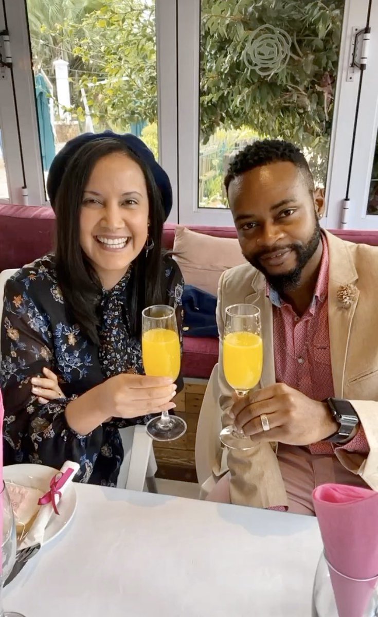 meletsoblog's tweet photo. Brunch is always a good idea 🥂
Meletso attended a #bloggersbrunch yesterday at KCC La Vie En Rose in Houghton. A great venue for brunch or to host your next function 🌸
P.S the Nutella stuffed pancakes are next level 😋
#MeletsoIsAHappyPlace
#KCCLaVieEnRose https://t.co/Qocbxb2DHw