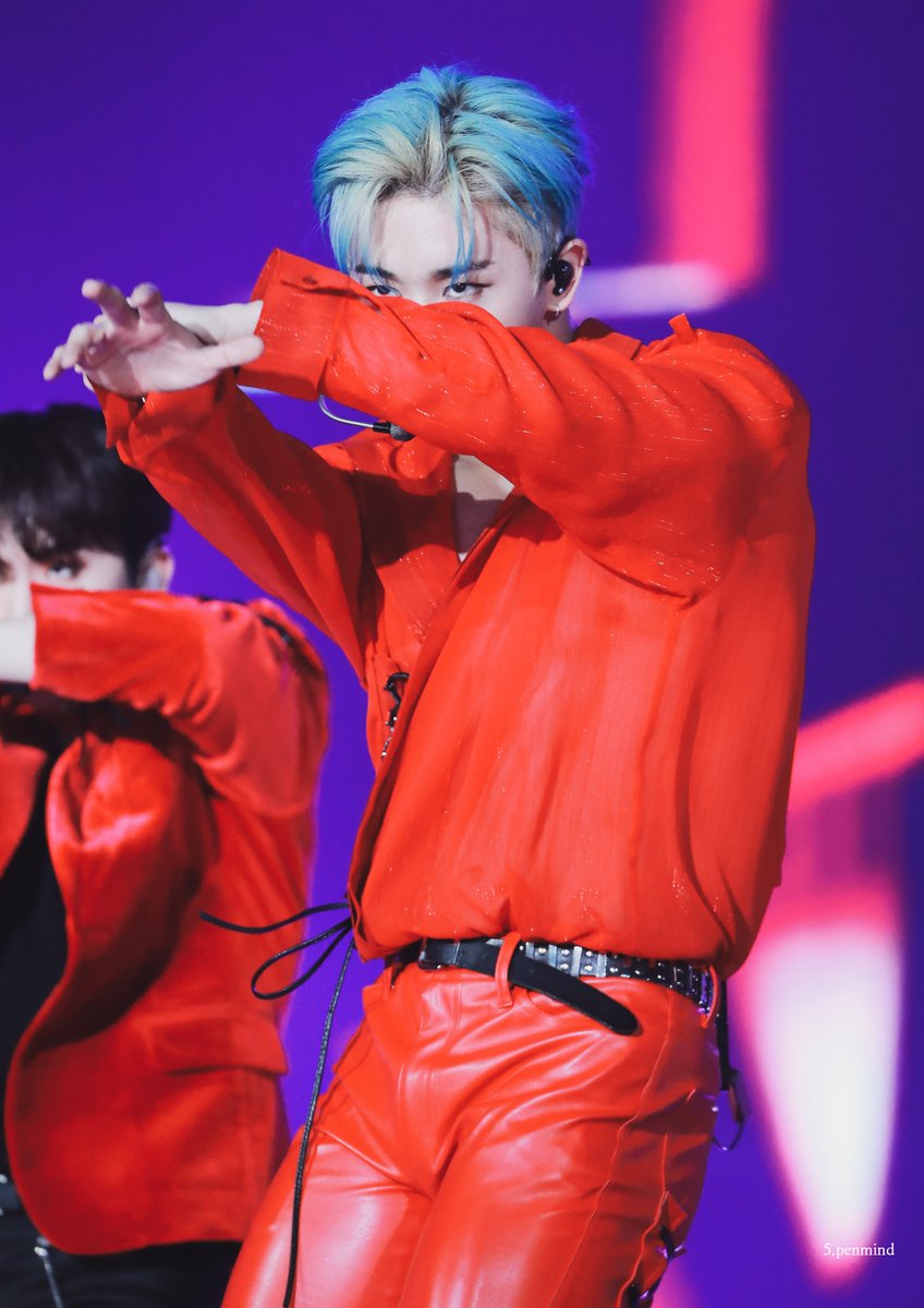 O5penmind's tweet photo. 무대에서 제일 빛나고 예쁜 원호야 사랑해! 
#MONSTA_X #WONHO #몬스타엑스 #원호 https://t.co/B2JTXWYA8c