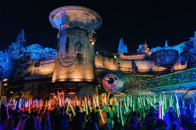 SteveSievers's tweet image. Can you spot me?