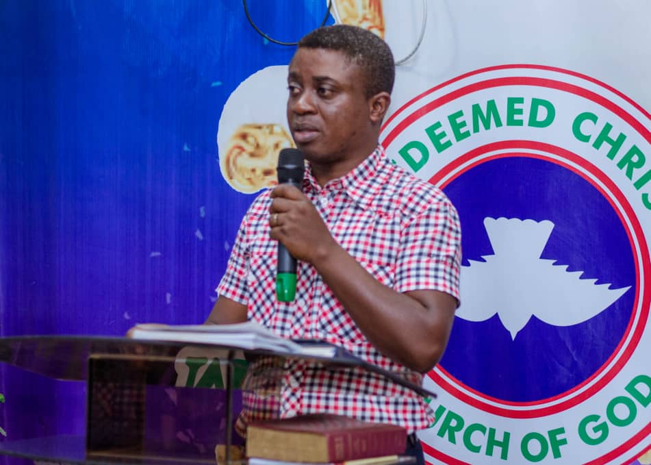 MessiahRccg's tweet photo. Yesterday's communion service.

• And there are three that bear witness in earth, the Spirit, and the water, and the blood: and these three agree in one.
1 John 5:8 KJV
https://t.co/EHfRQOC00q

@eyitayoe (PICA) 
@Joeajiboye
#marathonmessiahspraise 
#RCCGEkiti https://t.co/Uj8TOCvcce