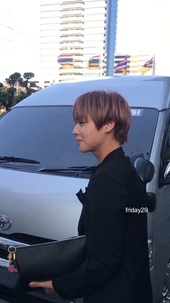 윙🐰 tweet media