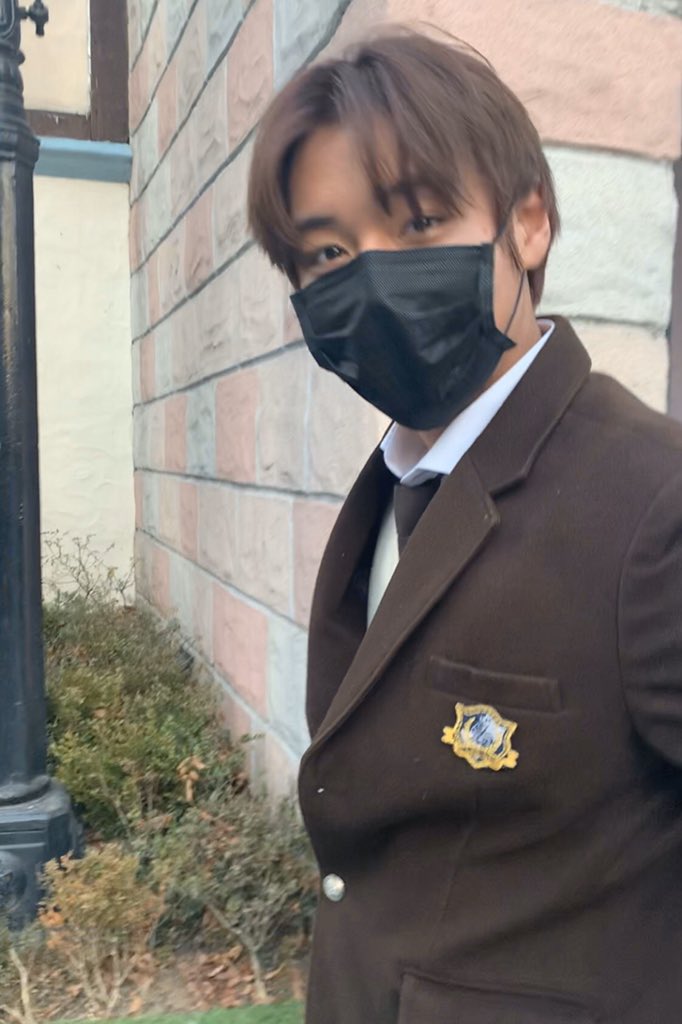 윙🐰 tweet media