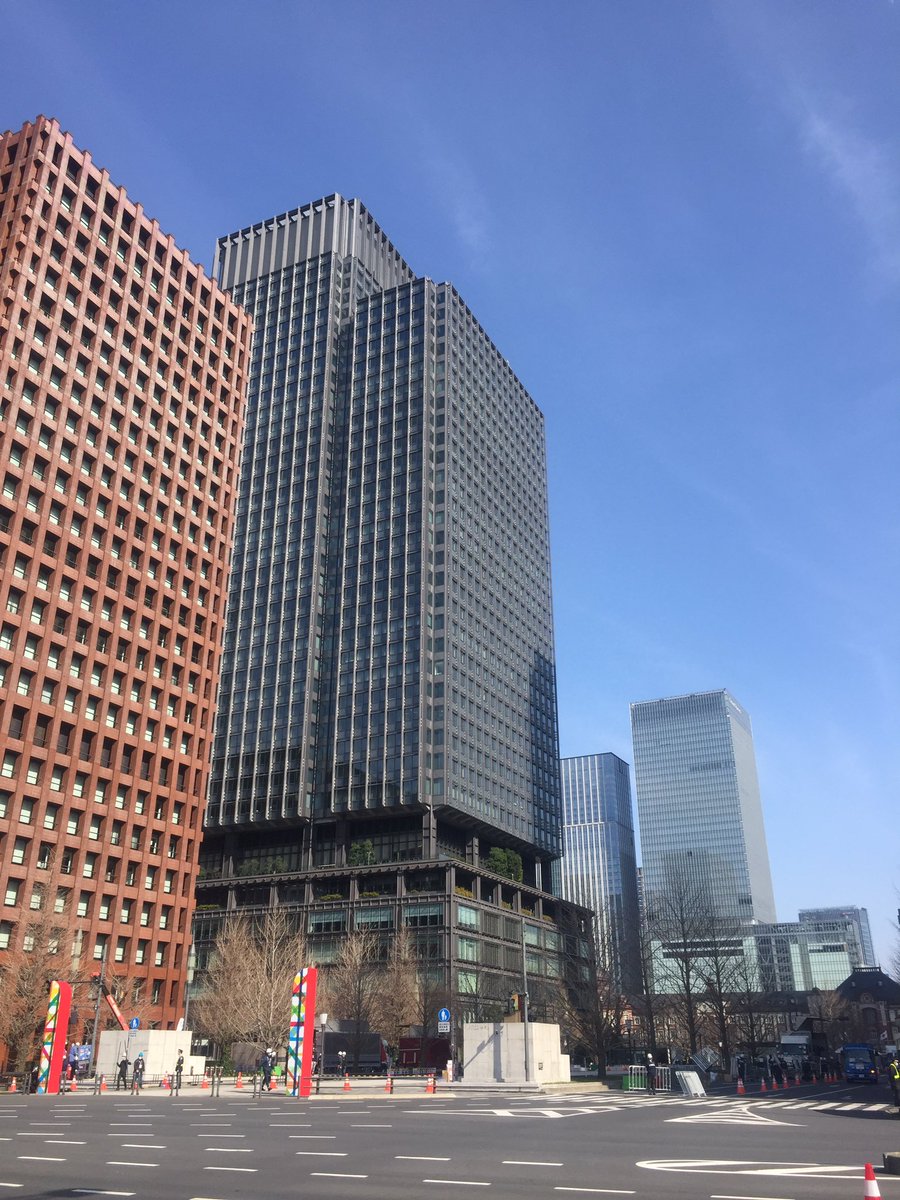 Ichikawa10000's tweet photo. やっぱり大迫選手は凄かった‼︎
東京マラソンTVで応援のあとレースが終わってからFINISH地点まで走ってきました🏃♂️
7kビルドアップ走💨
今日は最高のマラソン日和☀️
来年は走るぞ ٩( 'ω' )و
#大迫半端ないって
#感動した
#走ったあとは
#お菓子パーティー
#モチベーションアップ
#ORPJT https://t.co/eqMkmq2bPI