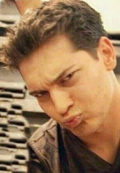 BejdaAlajbegov1's tweet photo. @AlePricipeCgtay @cagatayulusoyy @GracielaPighin @chapez_monona @hormiguita_7 @vaneorqui @67Dimitriu4 @maria666853241 @Katrin12121 Mi vida❤💋 mi Amor💞💋 https://t.co/Vj3xPAHrxC
