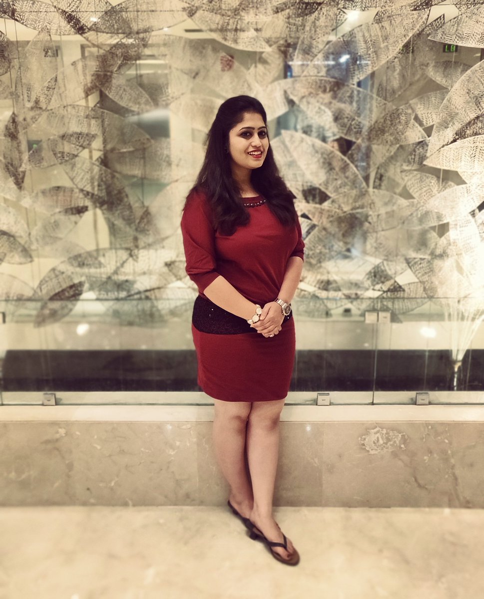 Swaty_Here's tweet photo. To the madness of March that celebrates the spirit of Womanhood and the festival of colours, lets begin the #Chapter3Of12 with goals to achieve and dreams to believe. Here's to the 31 days of colours, positive vibes and happy financial year ending ahead! ๐๐ค #marchwish #newmonth https://t.co/odOeuwUW6F