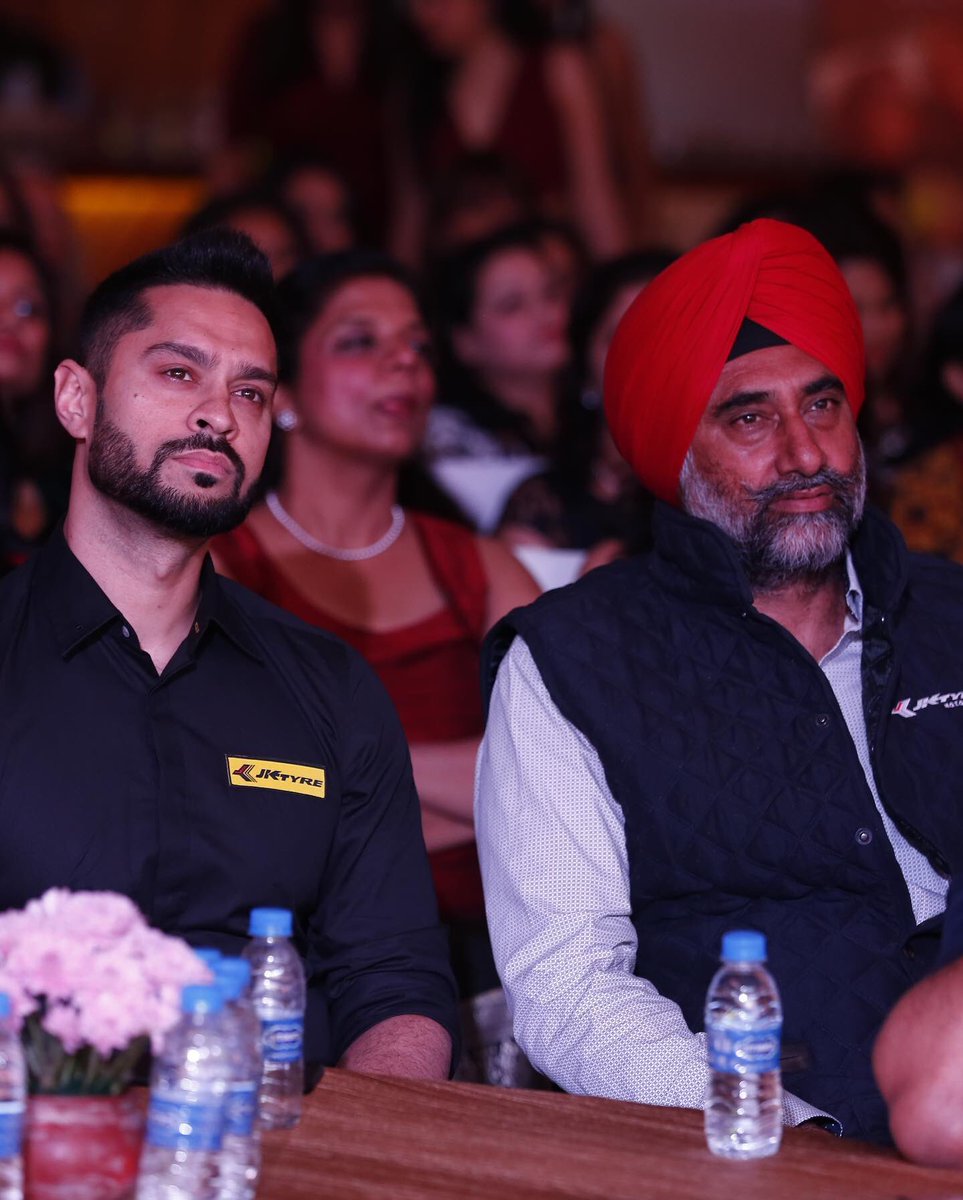 JKTyreRacing's tweet photo. Guess who was the chief guest of our event? 
The heart of racing &amp; The Arjuna Awardee Gaurav Gill! 
Watch him address the participants of JK Tyre Times Women’s Drive, North Chapter.
@JKTyreCorporate @Gillracing 
#livedriven #shesgotthedrive #jktyre #timeswomensdrive #womensdrive https://t.co/xEjF09FAeH