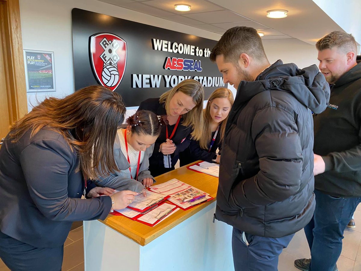 An amazing job yesterday by all involved with <a href="/OfficialRUFC/">Rotherham Miller</a> and @RU_CST allowing Rotherham’s young people to take over the club on match day.

Here’s our Sales &amp; Marketing Director, @DannyJohnsonEMG getting directed to his seat by one of the lucky children.

⚫️🟠⚪️⚽️ | 🔴⚪️⚽️