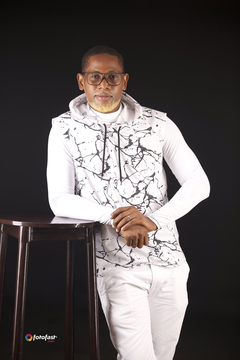 ImeakGold's tweet photo. Today I celebrate LiFE..
#PhCityDanceBoss @Kaffydancequeen @Ikwerre_Boy @youngendy1 @youngendysblog @phsabithetin @HWokocha @PHTRENDING_ @BelieveAllCom https://t.co/xWXBnwFvnM