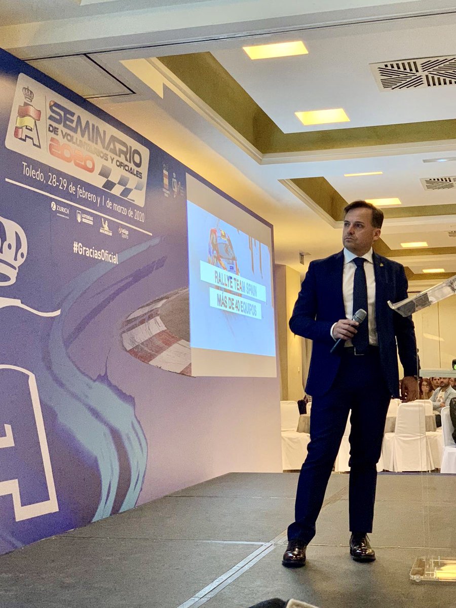 ManuelAvino's tweet photo. Anoche tuvo lugar la entrega de insignias de plata y oro a nuestros oficiales con 25 y 50 años de trayectoria en el automovilismo Español🇪🇸. Imposible sentir mayor admiración y agradecimiento hacia todos ellos, pilar imprescindible en nuestro deporte. #GraciasOficial @RFEdeA. https://t.co/HEMRByXYbs