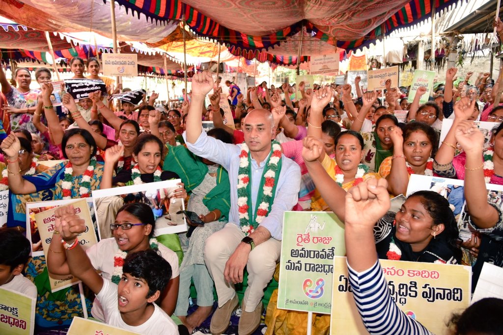 JayGalla's tweet photo. 75 Days of #peaceful protests.. Dealing with insensitive #Police &amp; tyrannical #Government.. 49 #farmers dead.. 100's of #illegal detentions &amp; arrests under false cases.. #women &amp; elderly #harassed &amp; #beaten.. Yet the resolve to #SaveAmaravati remains unwavering. #APDeservesBetter https://t.co/vpTYLMC19C