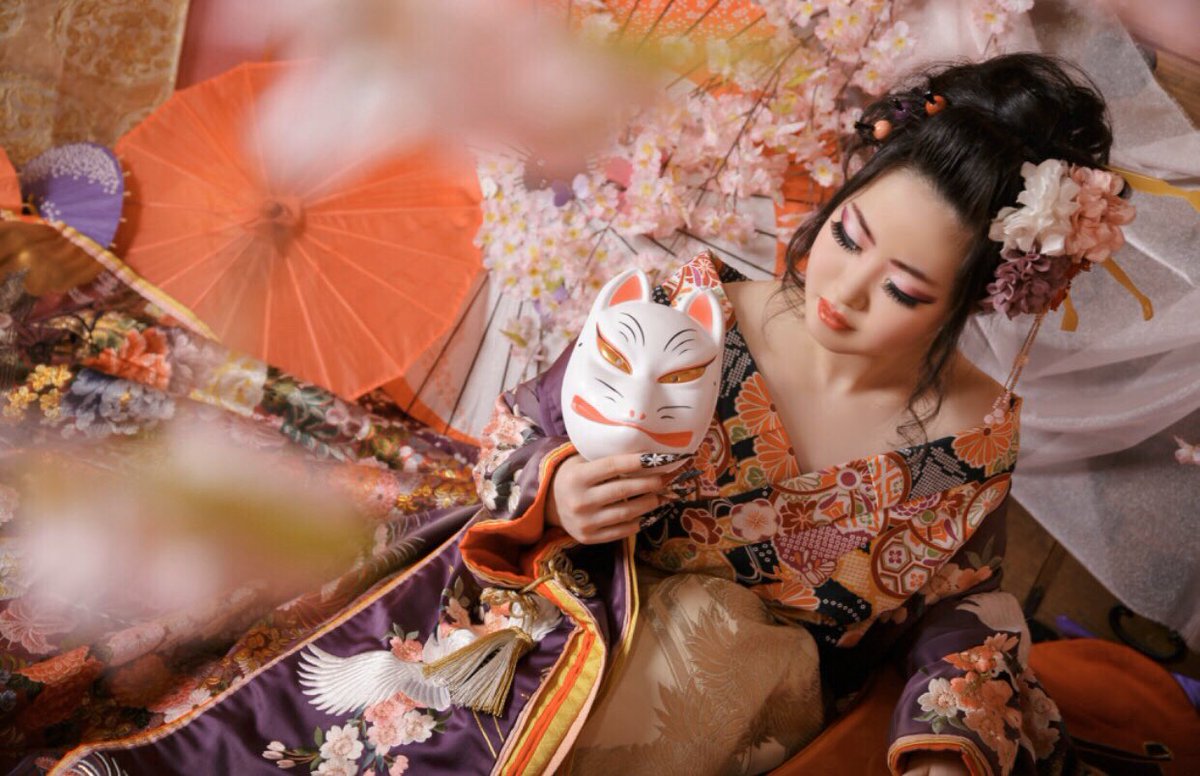 sukeruru02's tweet photo. 真はただ一人の何方かのためだけに

      咲いていたかったのだけれど

          運命はわっちの自由を奪い

                     そいで歯車を廻して
                                 
                         行くのでありんす
━━━━━━━━━━━━━━━

写真吉原ラメントっぽいよねー https://t.co/f1tFLY71iK