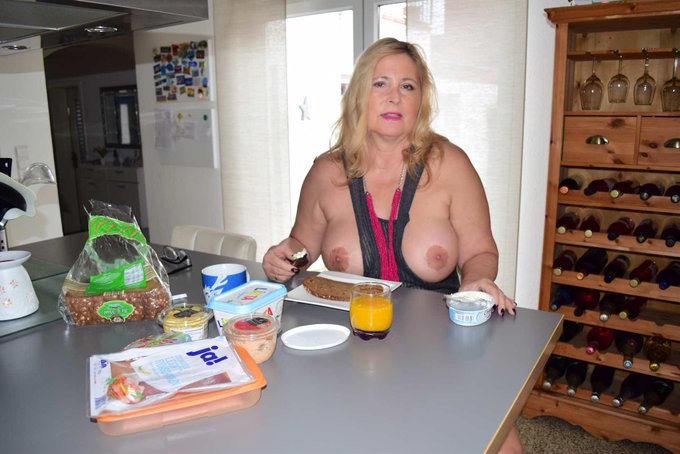 Good morning my friends, I wish You a happy sunday on 1st of march ! https://t.co/WaL8BhrB7x<a href="/tag/bigboobs"class="tags"><span>#bigboobs</span></a><a href="/tag/nackt"class="tags"><span>#nackt</span></a><a href="/tag/fkk"class="tags"><span>#fkk</span></a><a href="/tag/nudistparadies"class="tags"><span>#nudistparadies</span></a>