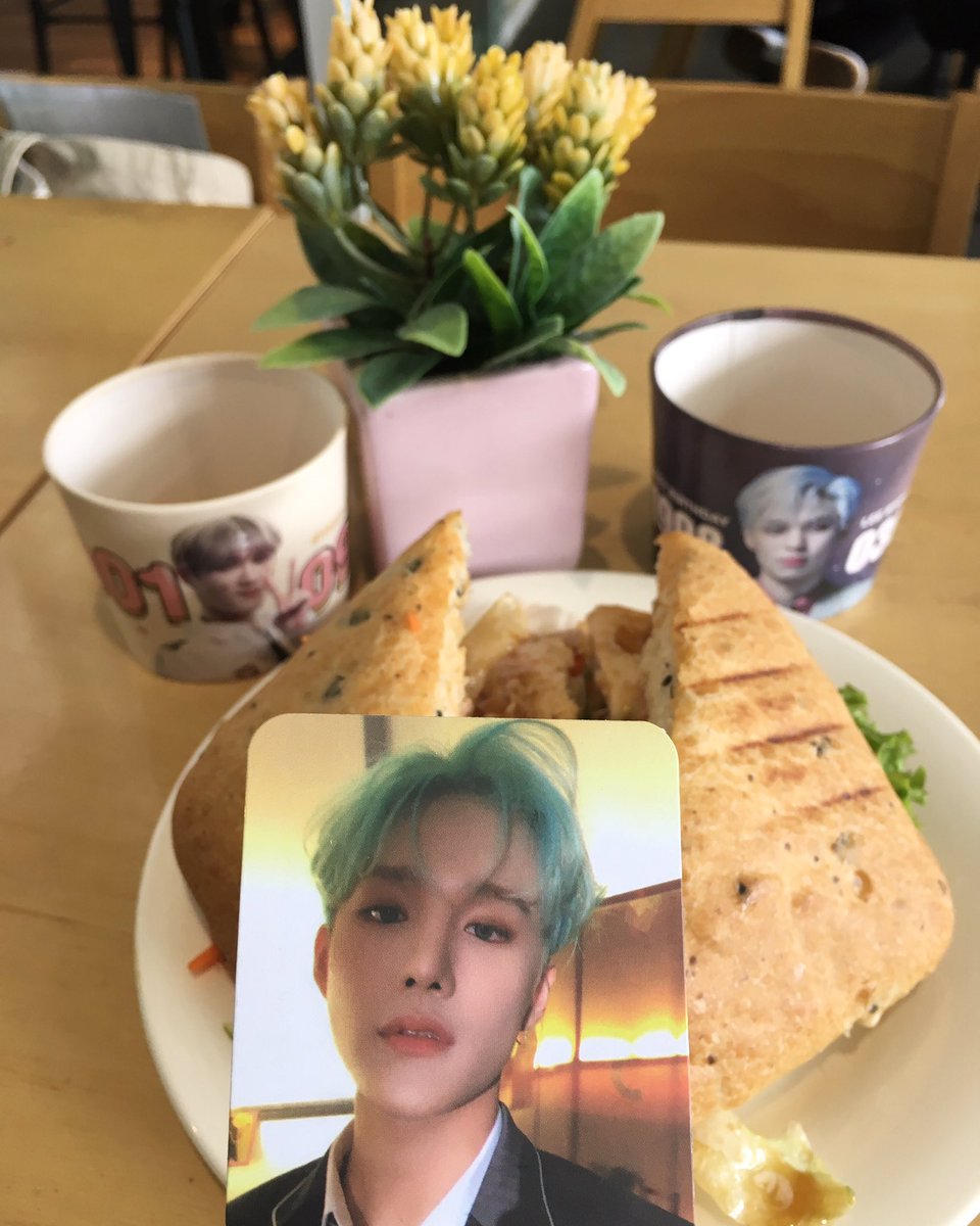leaumyeon's tweet photo. 1st of march with cix babiesπ₯°ππ§‘π #FaithinTrinity https://t.co/DryC2WQmPW