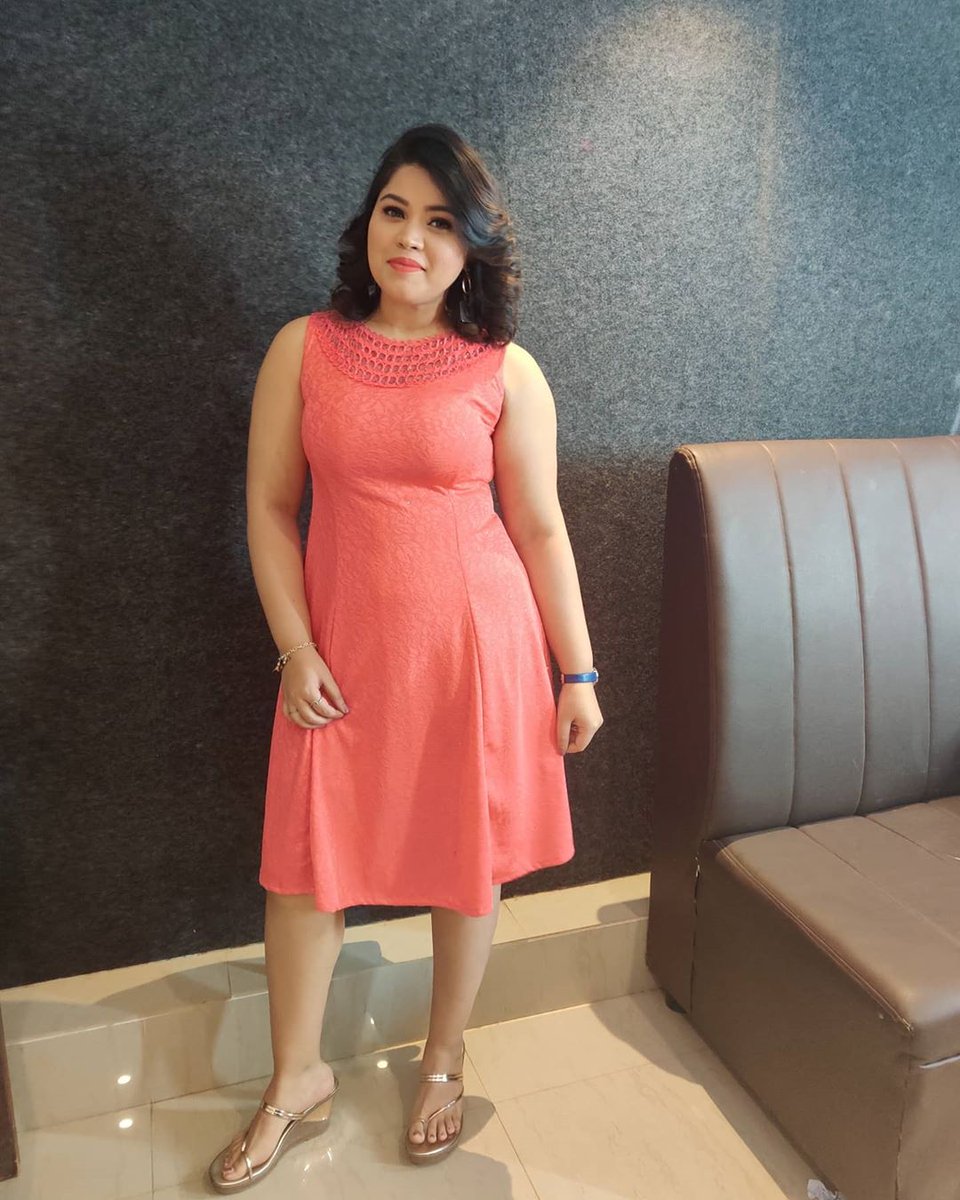 NancyJenniferFC's tweet photo. #SpeedShow #VijayTv
Watch Today
@vijaytelevision
#makeoverbyjennifer #Ghillijennifer #actressjenniferfc https://t.co/b4Auyh7gUH