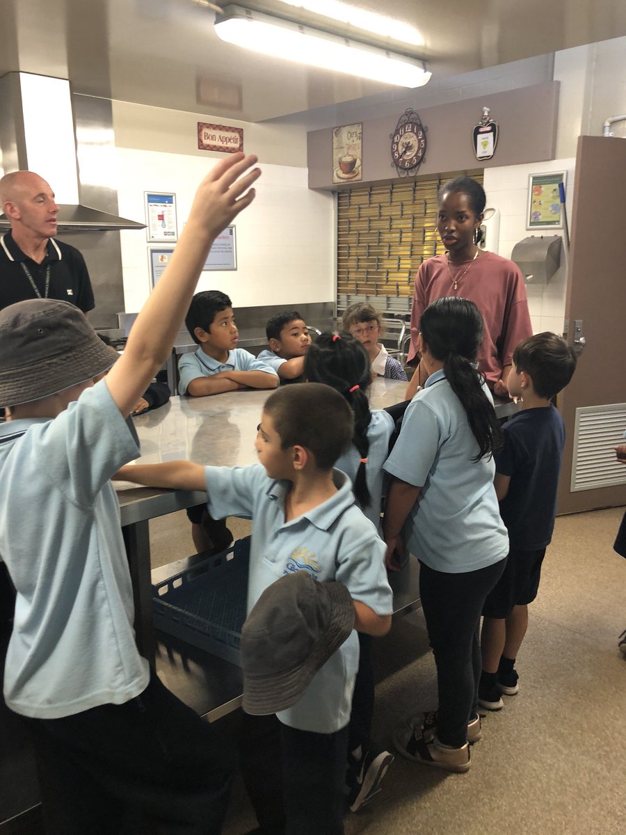 RaniaGPS's tweet photo. @vinmccarthy89 1/2 visiting the Sunshine West Community Centre was very informative, we learned about the many free classes we can do there! Go team #GlengalaPROUD https://t.co/qPGVKBoQ4T