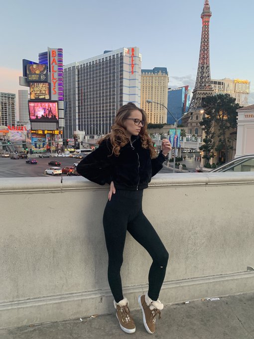 Hope everyone had a wonderful #LeapDay2020, DM me on https://t.co/n0FegHGf3g if you want to have some<a href="/tag/leapday2020"class="tags">#LeapDay2020</a>