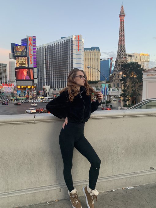 Hope everyone had a wonderful #LeapDay2020, DM me on https://t.co/n0FegHGf3g if you want to have some<a href="/tag/leapday2020"class="tags">#LeapDay2020</a>