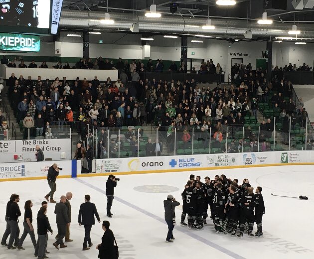 Huskies capture Canada West men's hockey championship on home ice thestarphoenix.com/sports/local-s…