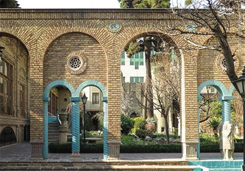 This evening's entry in my Iranian cultural heritage site thread is Moghadam Museum. It is a house of the Qajar period that has been turned into a museum. It has potteries from Cheshmeh Ali that date to the 5th millennium BC, and it's unknown how they ended up there.