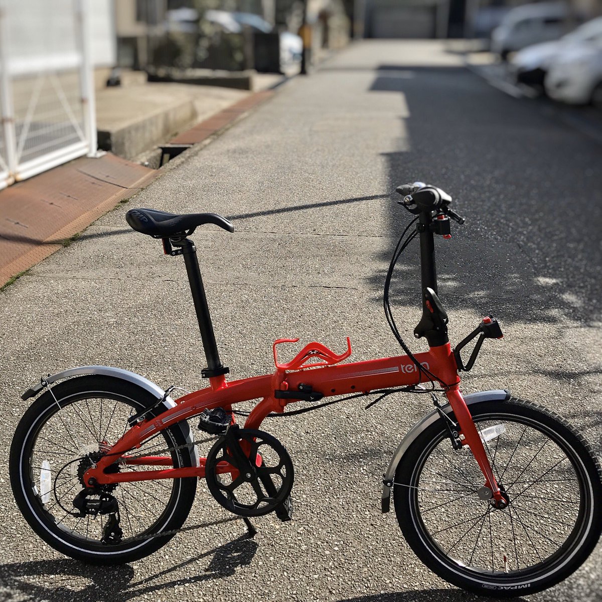 happycamper_7's tweet photo. チェーンの掃除をしました
真っ黒、、、😔
それからサドルを変えてみたのですが
乗ってみると…ポジションは楽になった感じ、でもシートが硬い
お尻は大丈夫だろうか
一抹の不安がよぎります

#tern #ternlinkc8 #ターン #ミニベロ #自転車 #サドルが硬い https://t.co/IVrewsVFTg