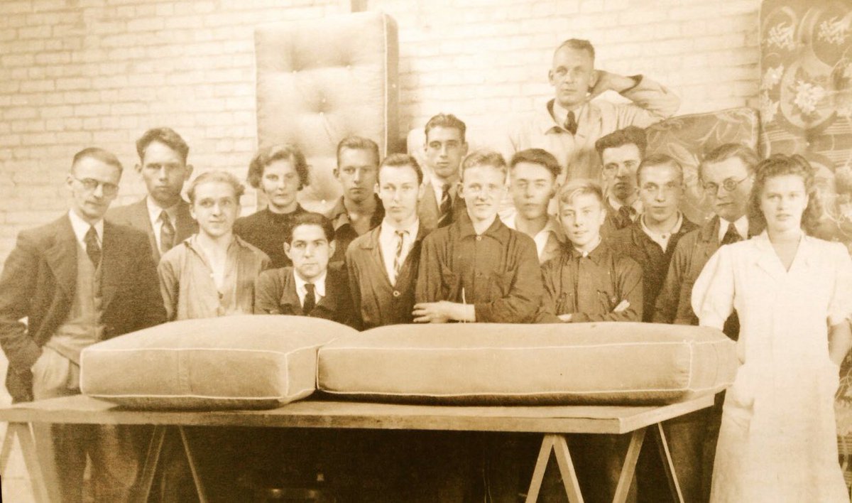 EricMostert's tweet photo. 1 maart 1935 - 1 maart 2020
Het begon allemaal in een kleine smederij genaamd AMLEFA Hartje #Amsterdam in de Huidenstraat jaren '30.,  nu 85 jaar later nog steeds op het #Zeeburgerpad 80-85 #OOSTSlaapcomfort 85 jaar🎈👌 https://t.co/KQd3zot5wy