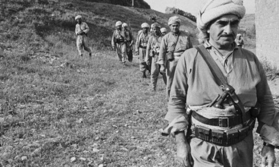 Efsanevi Kürt lider Mela Mustafa Barzani;
İngilizler, onun yerli uşakları ve versiyonları başta olmak üzere emperyalist ve faşist güçlere karşı
bir ömür boyu mücadele etti. Ruhu şad olsun.