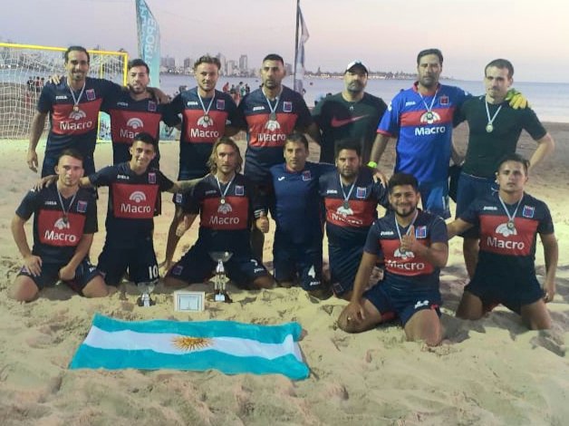 especialchino's tweet photo. #Futbolplaya #SuperCopa2020
#Puntadeleste2020
Vamos Matador !
@TrasLosPasosOk @FABEACHSOCCER @TigreDatos @catigreoficial @tigreminutocero https://t.co/OLsvyvTw26
