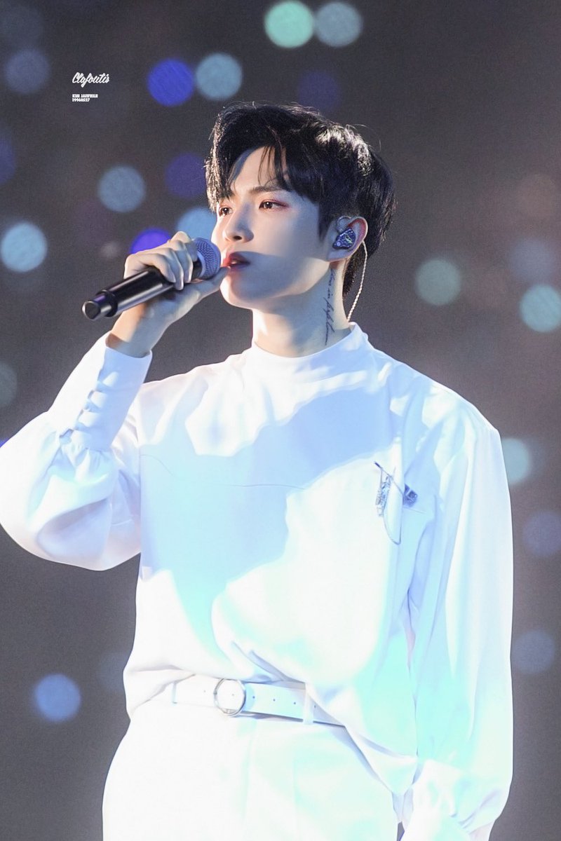 Clafoutis0527's tweet photo. #김재환 #KIMJAEHWAN https://t.co/xsa9C9luSz