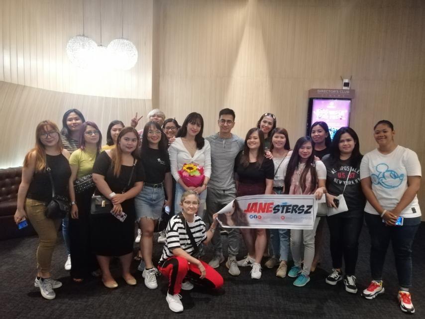 RegalFilms's tweet photo. Maraming nang NASAKTAN at NAKIIYAK sa pelikulang handog ng Regal Entertainment Inc ngayong Pebrero! β€οΈ Watch #UsAgain in cinemas nationwide! Showing in over 150 cinemas!
Blockscreening courtesy of Janesterz, Team Crushie and RKANE official!
#UsAgainWeekend https://t.co/CmCYXwFzhu