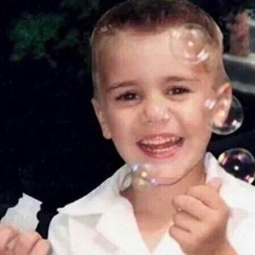 komugiyamazaki's tweet photo. Happy birthday Justin Bieber🎂✨✨

今日3月1日はJustin Bieber 26歳の誕生日です✨✨ Justinも26歳になったのね🥺✨栄光と苦悩の波乱万丈な人生で、本当繊細でありながらもここまでやってきてたくましいJustin🥺これからもずっと応援しています🙏✨✨
@justinbieber https://t.co/RsO1USXOnq