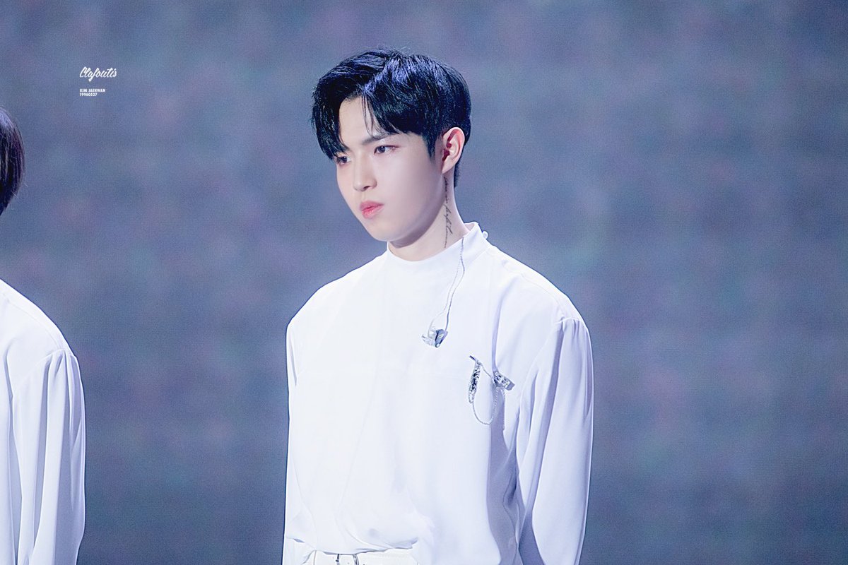 Clafoutis0527's tweet photo. #김재환 #KIMJAEHWAN https://t.co/v4W3CWnTOC