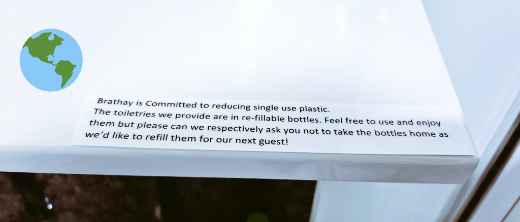 HappiBodyCo's tweet photo. Stayed overnight @Brathay 
Great to see the staff working on ways to reduce environmental impact, cutting out #singleuseplastic
Nice work Brathay. 
Note to other guests - please don't steal the smellies! https://t.co/85iqF1jCaP