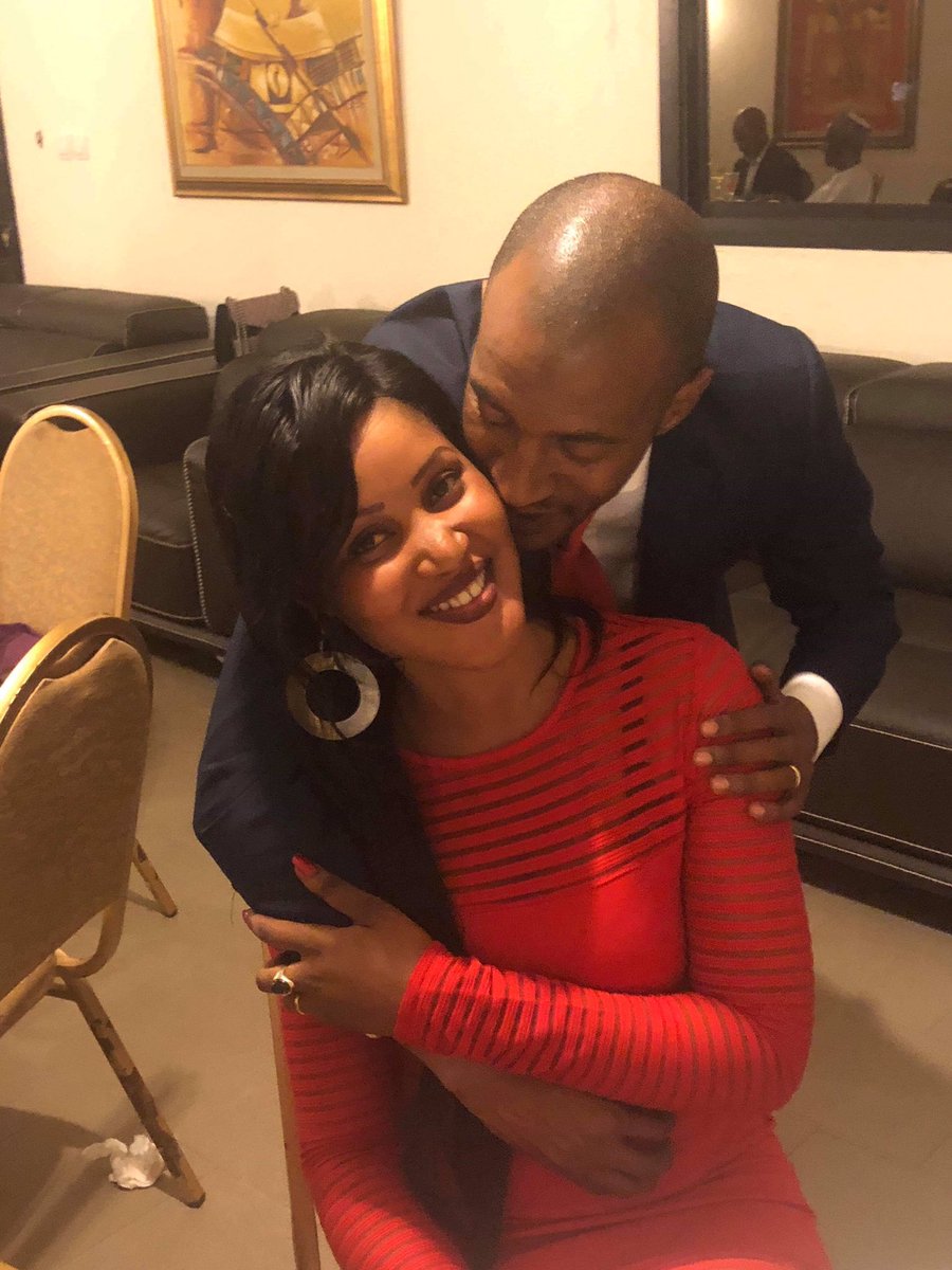 Pour ton anniversaire, je viens te dire ce que je te souhaite à chaque seconde depuis le premier jour : du bonheur, de la joie, de l’amour, de la prospérité. Je te souhaite le plus tendre des anniversaires et que tous tes vœux s’exaucent. 
Ma Diariou Diallo, mon amour je t’aime.