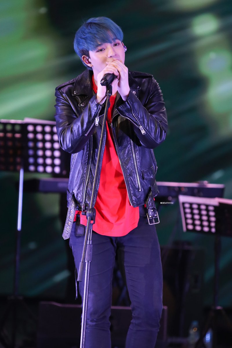 2BEWITHYOU88's tweet photo. 20.03.01 My Rocker 

#บาสเด็กอ้วนที่แท้จริง 
#BSRD21HBDCONCERT https://t.co/r3qDKv51TT
