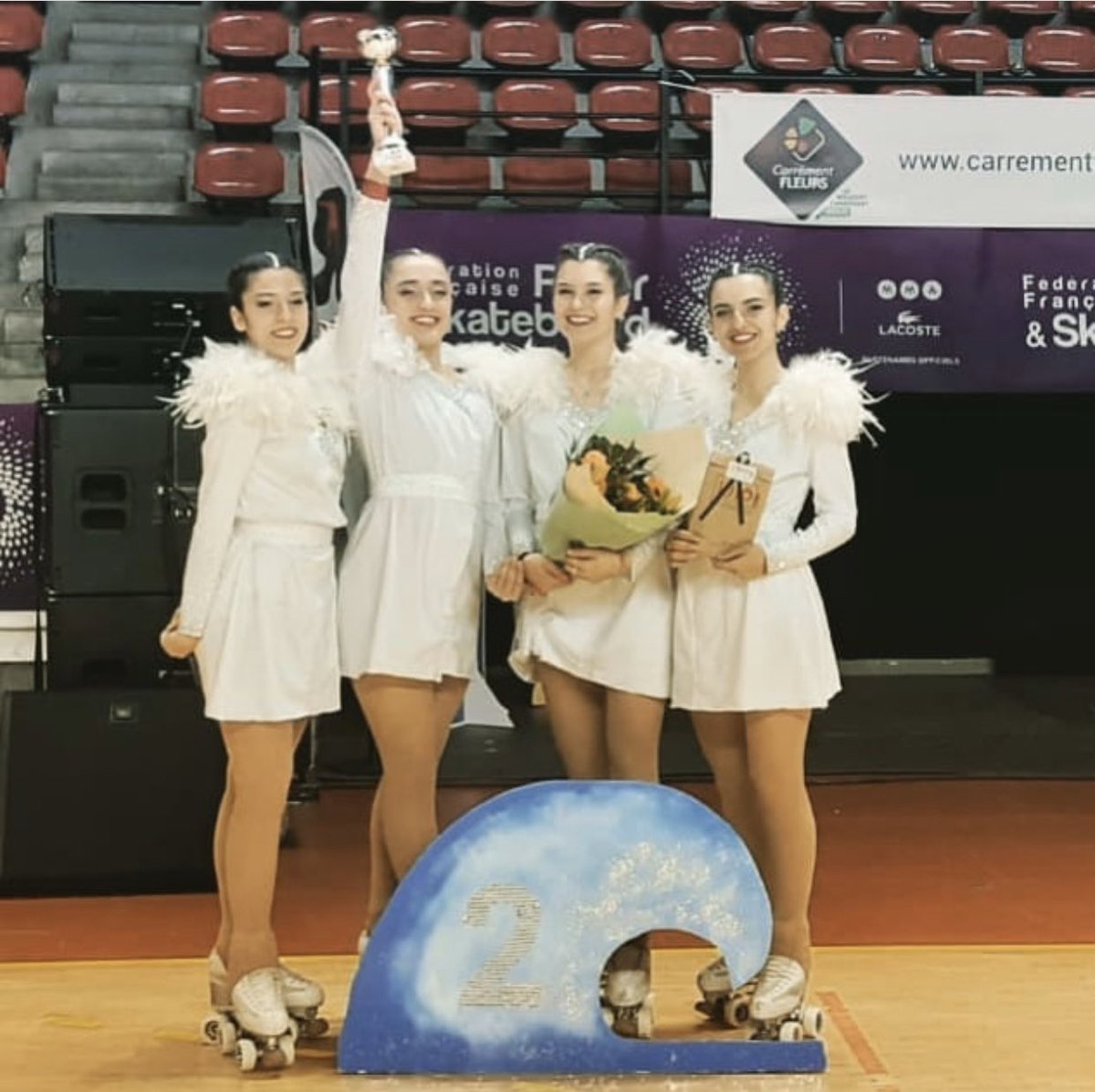 CAluchePArtistico tweet media