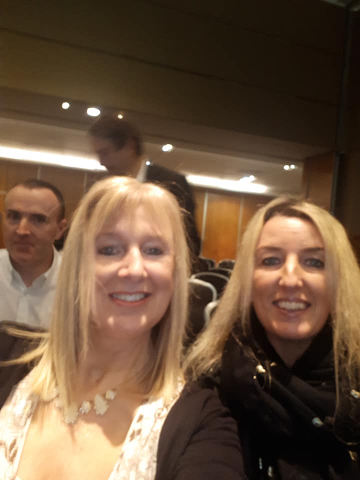 tracyadavis19's tweet photo. I've been in Karatbars for just under a year and my wealth has just grown and grown. Yesterday was a 'say it as it is ' AS ALWAYS!β€οΈ meeting in Heathrow β€οΈ No glam just facts and realisation that Gold is THE 'REAL' MONEY. #savingingold #karatbars #KBC $KBC https://t.co/Ga3En5dURK