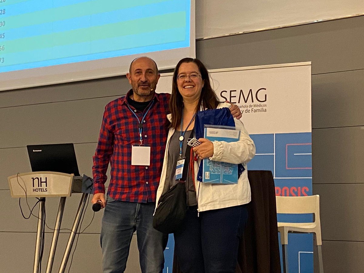 LuciaVilelaCast's tweet photo. Estupenda jornada de formación en mi segunda tierra, con #dualneumologica de #SEMG. Me encantó compartir aprendizaje y ocio con amigos de Ourense y Málaga... y encantadísima de haber ganado el Trivial!! https://t.co/CkL3Xo1ZCP