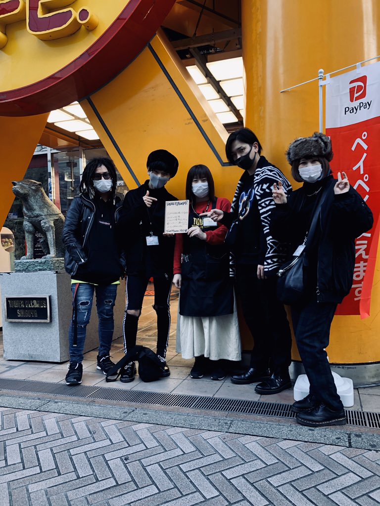 ULTRASTUPiD_BiS's tweet photo. FABLED NUMBER
発売記念の応援ノートをタワーレコードさんに受取に行きました!
皆様からの愛のあるメッセージ、たくさんありがとうございます!
#FABLEDNUMBER
#ELEXGAME https://t.co/AFnvHwE1ph